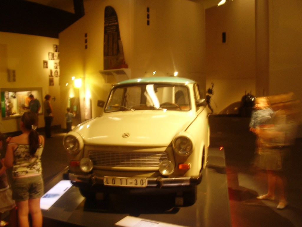 The Little White&nbsp;Car